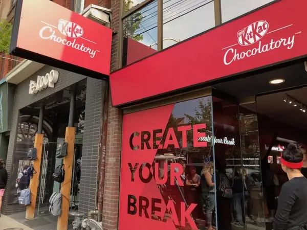 The red KitKat Chocolatory pop-up storefront